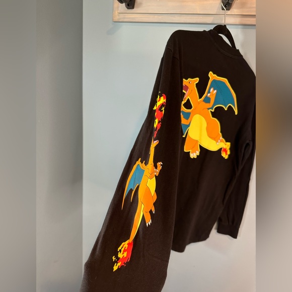 Berhska x Pokemon Long Sleeve T-Shirt with Charizard Graphic Print - Picture 7 of 9